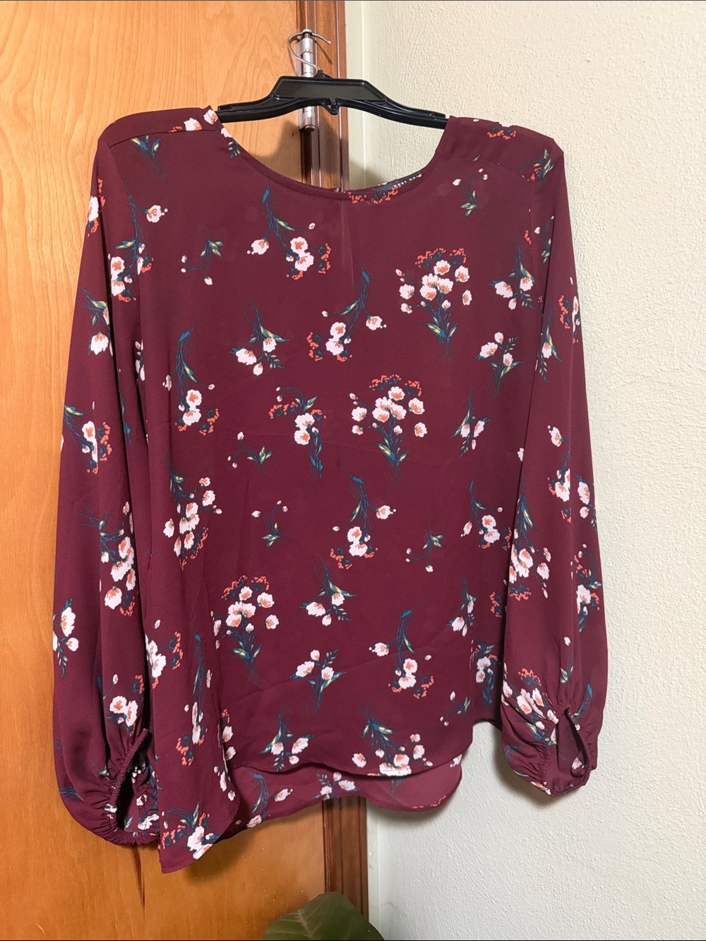 Women’s Floral Long-Sleeve Blouse - Burgundy
